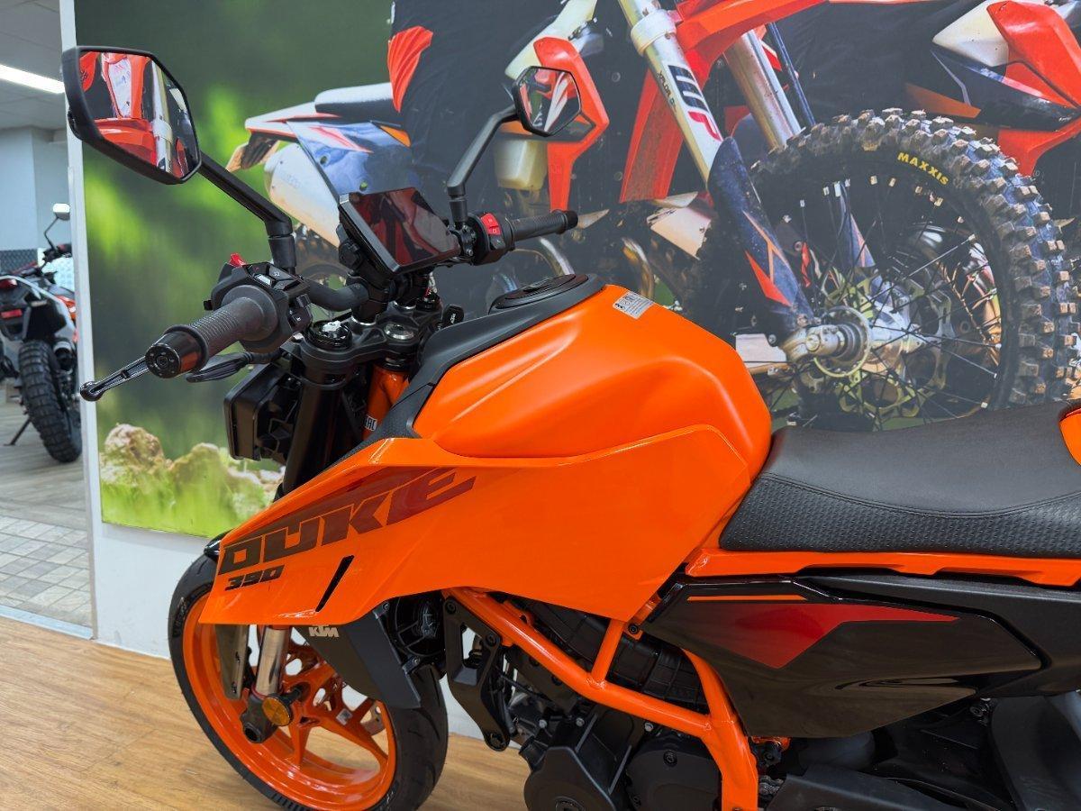 2025 KTM 390 DUKE ROAD