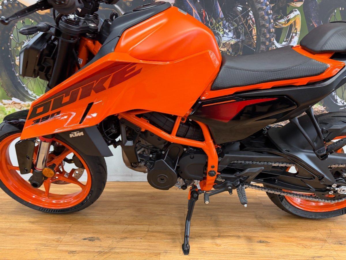 2025 KTM 390 DUKE ROAD