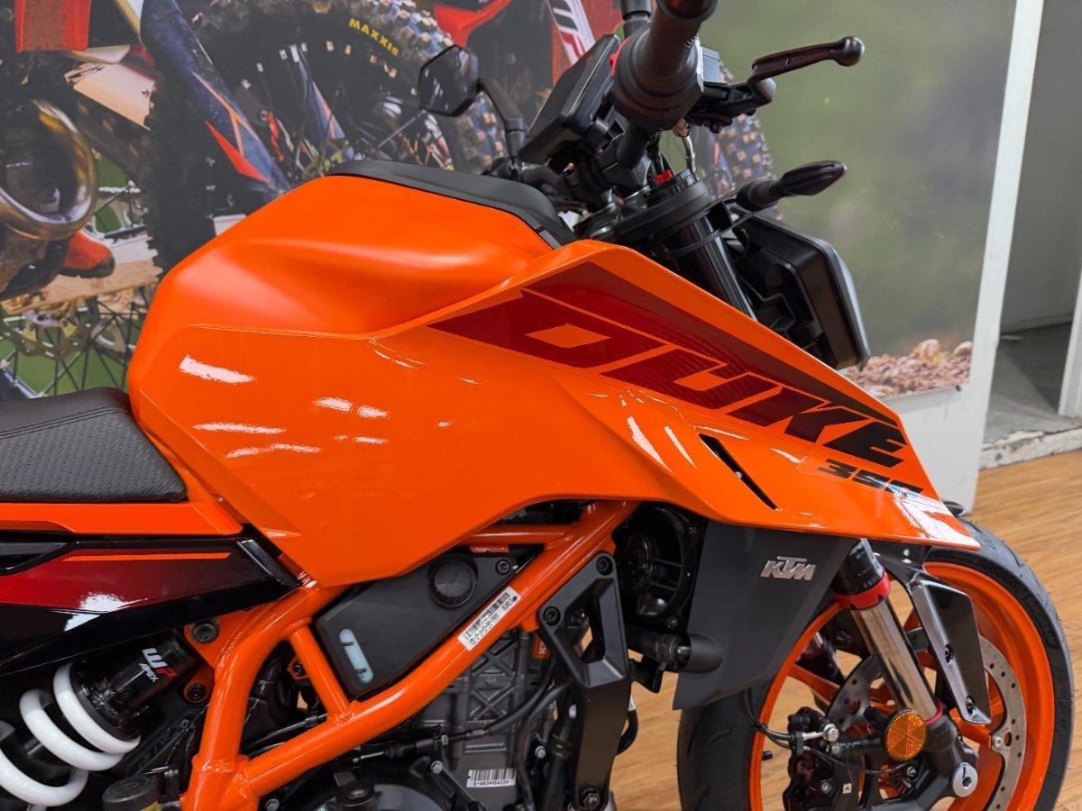 2025 KTM 390 DUKE ROAD