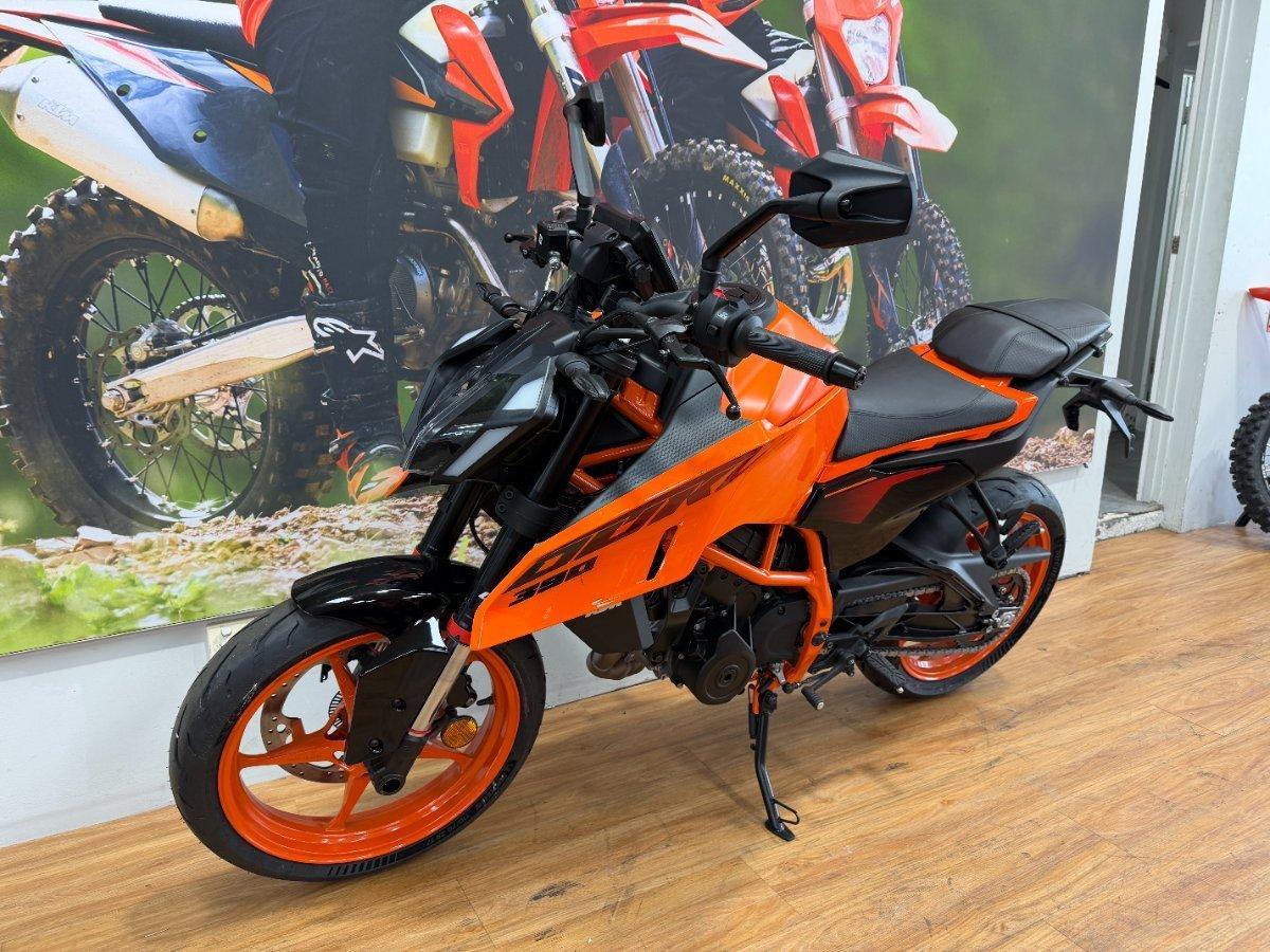 2025 KTM 390 DUKE ROAD
