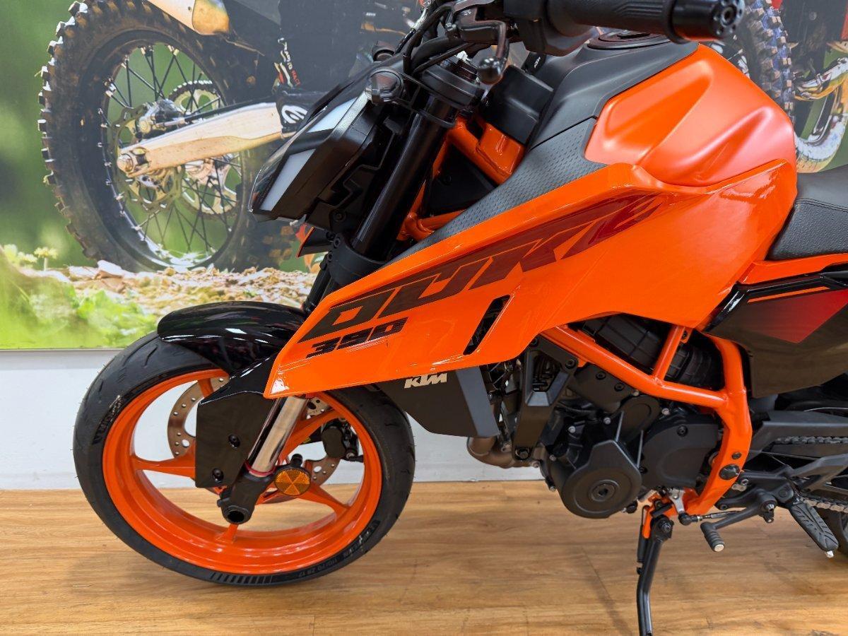 2025 KTM 390 DUKE ROAD