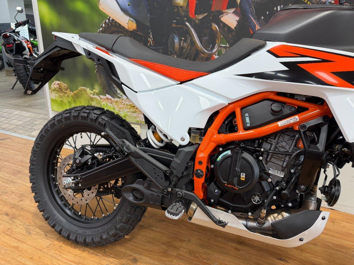 2026 KTM 390 ADVENTURE R DUAL SPORTS