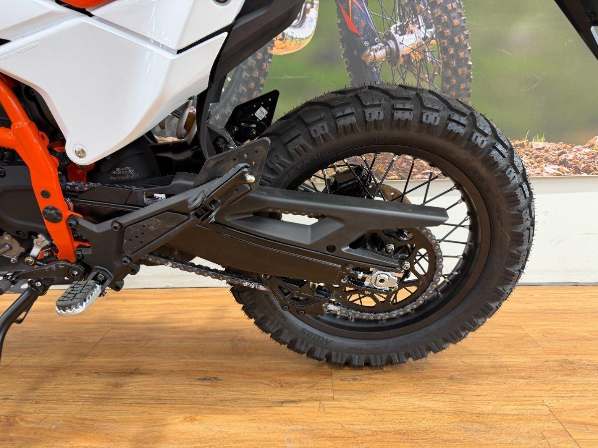 2026 KTM 390 ADVENTURE R DUAL SPORTS