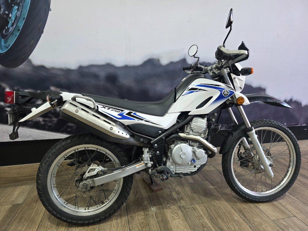 2009 YAMAHA XT250 TRAIL