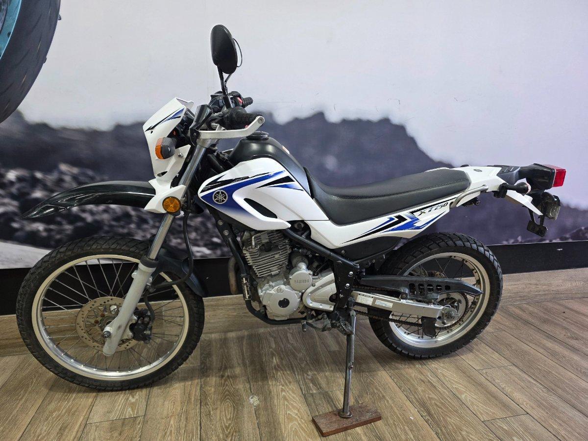 2009 YAMAHA XT250 TRAIL