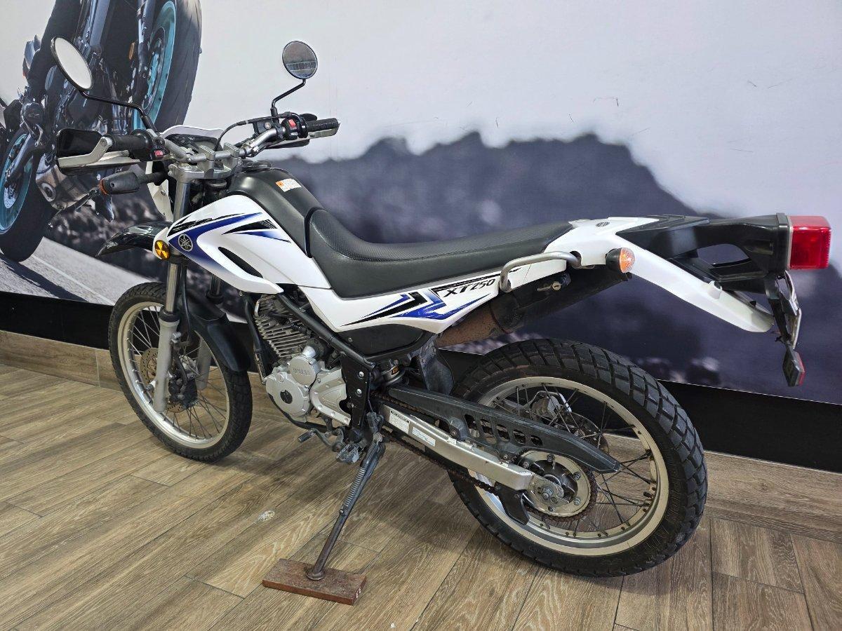 2009 YAMAHA XT250 TRAIL