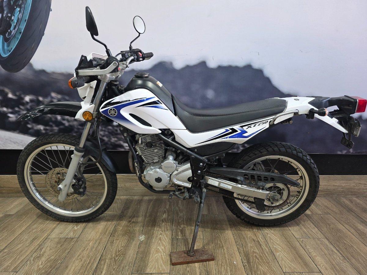 2009 YAMAHA XT250 TRAIL