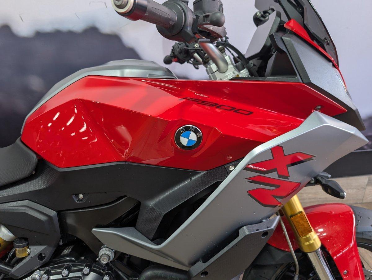 2021 BMW F 900 XR ROAD