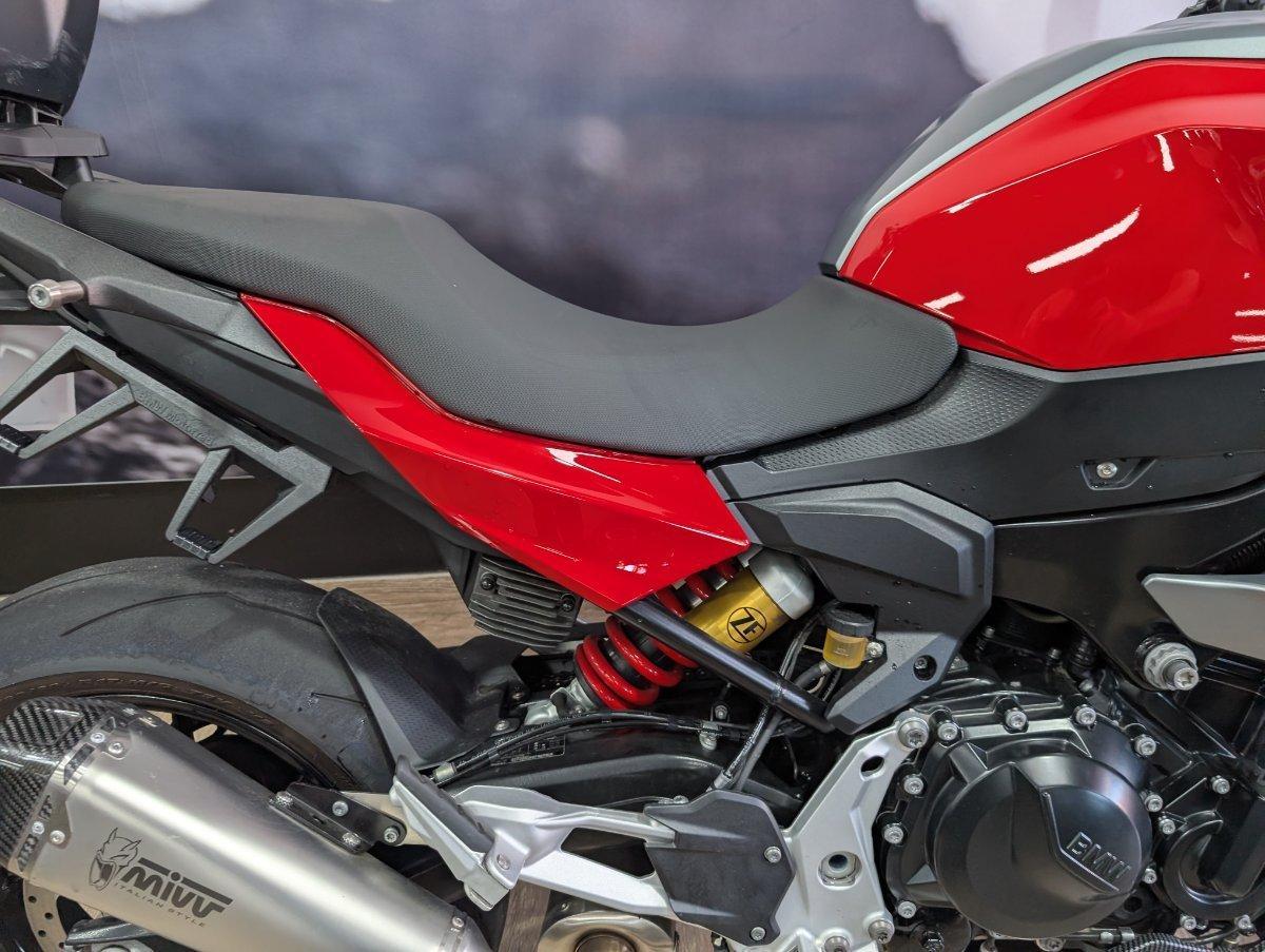 2021 BMW F 900 XR ROAD