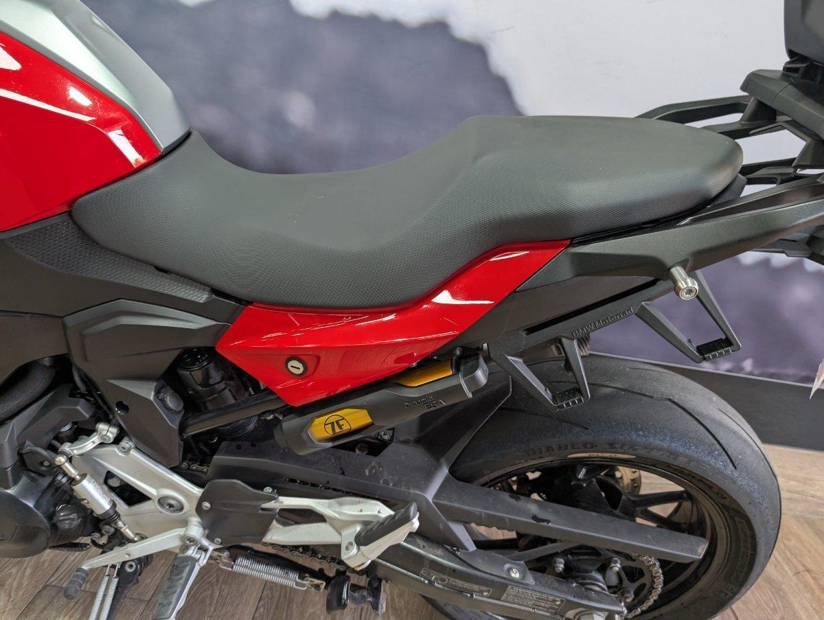 2021 BMW F 900 XR ROAD