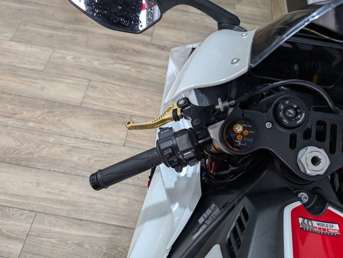2026 YAMAHA YZF-R1 SPORTS
