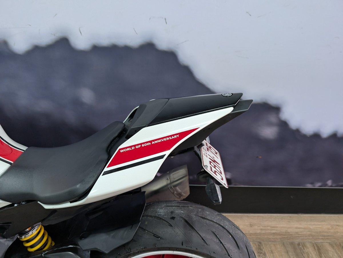2026 YAMAHA YZF-R1 SPORTS