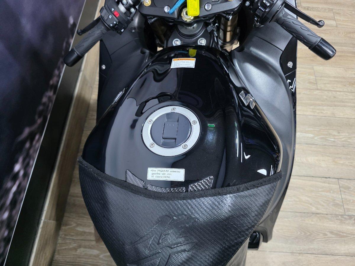 2019 SUZUKI GSX1300RA (HAYABUSA) SPORTS