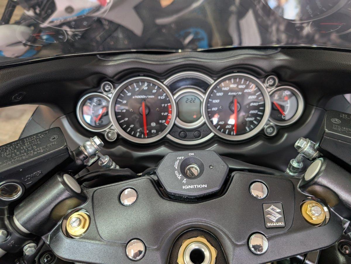 2019 SUZUKI GSX1300RA (HAYABUSA) SPORTS