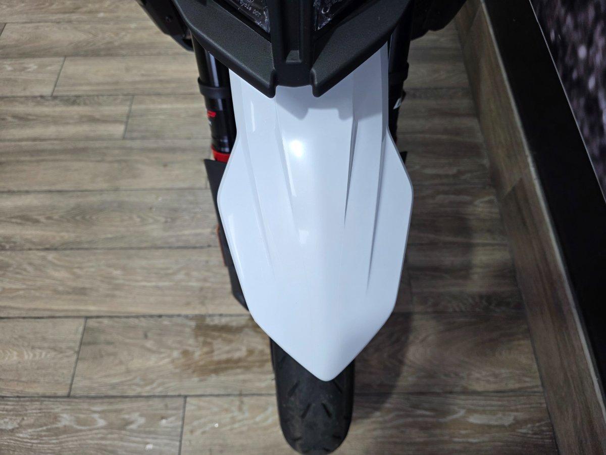 2023 KTM 890 SM-T SPORTS