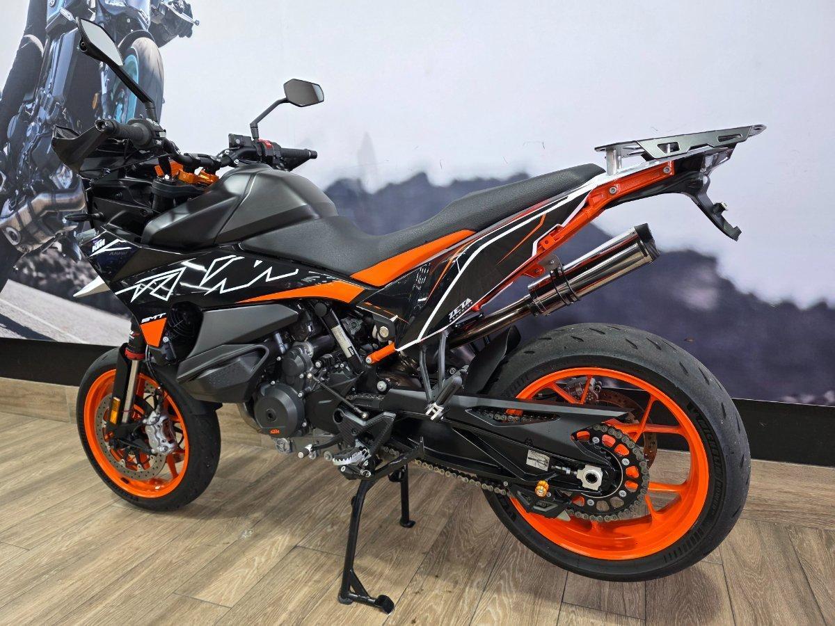 2023 KTM 890 SM-T SPORTS