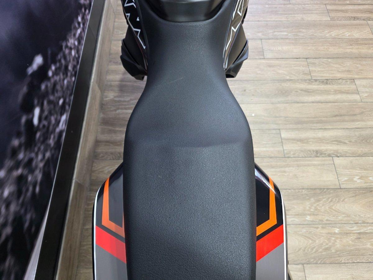2023 KTM 890 SM-T SPORTS