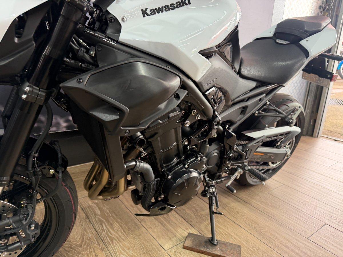 2026 KAWASAKI Z900 (ZR900) SPORTS