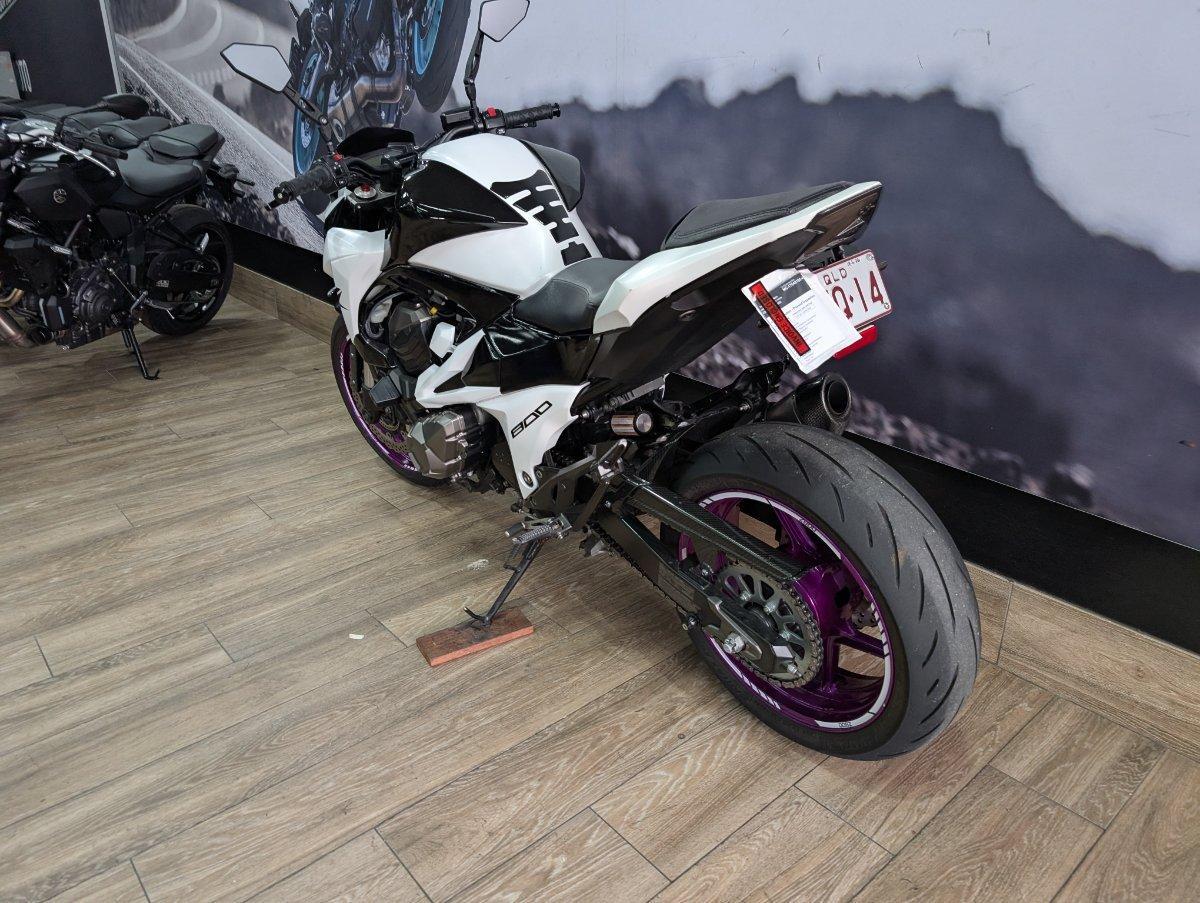 2013 KAWASAKI Z800 ABS (ZR800) SPORTS