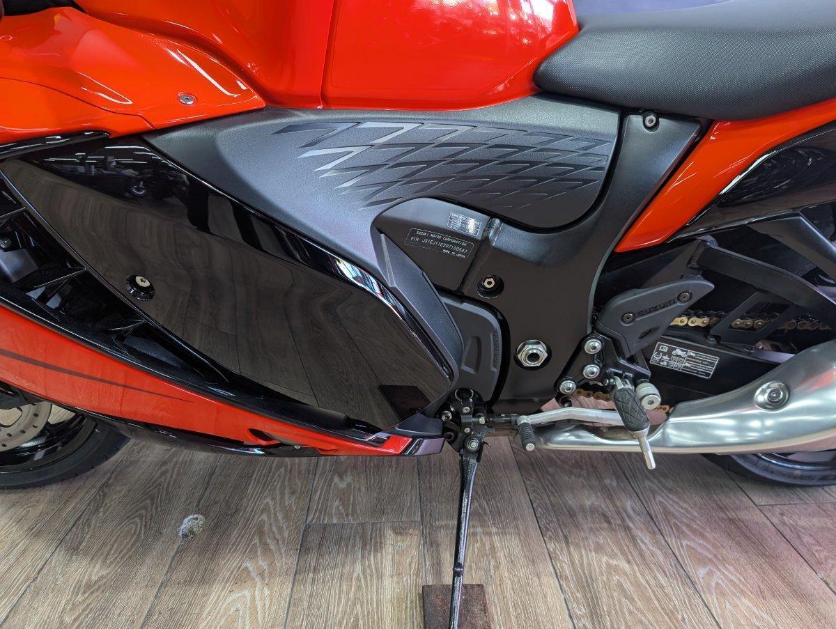 2024 SUZUKI HAYABUSA 25TH ANNI (GSX1300RR) SPORTS