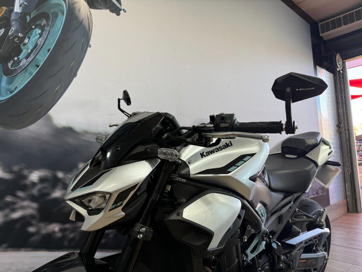2025 KAWASAKI Z900 (ZR900) SPORTS