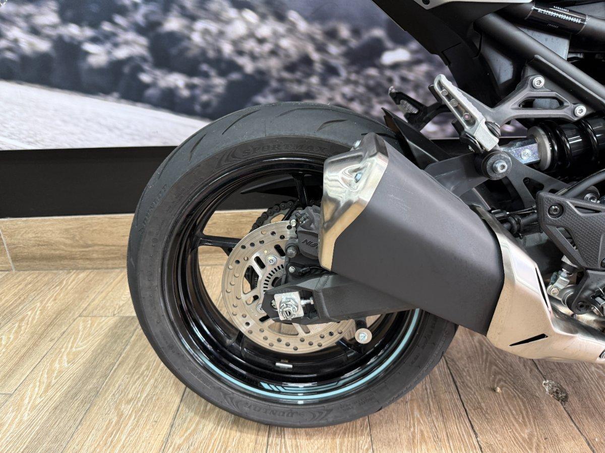 2025 KAWASAKI Z900 (ZR900) SPORTS