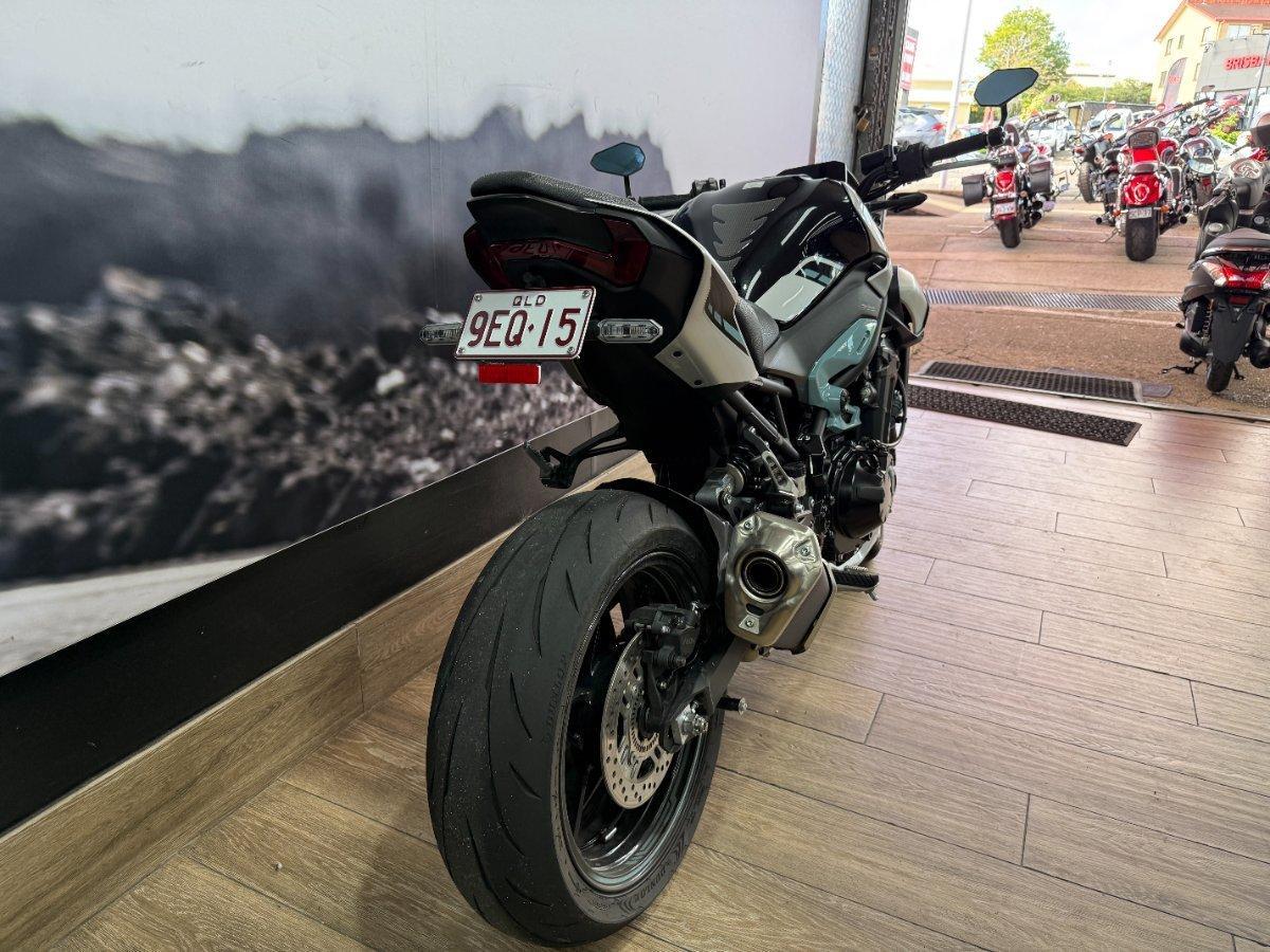 2025 KAWASAKI Z900 (ZR900) SPORTS