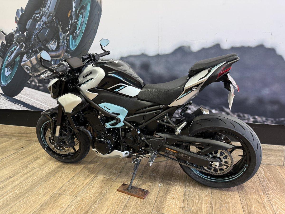 2025 KAWASAKI Z900 (ZR900) SPORTS