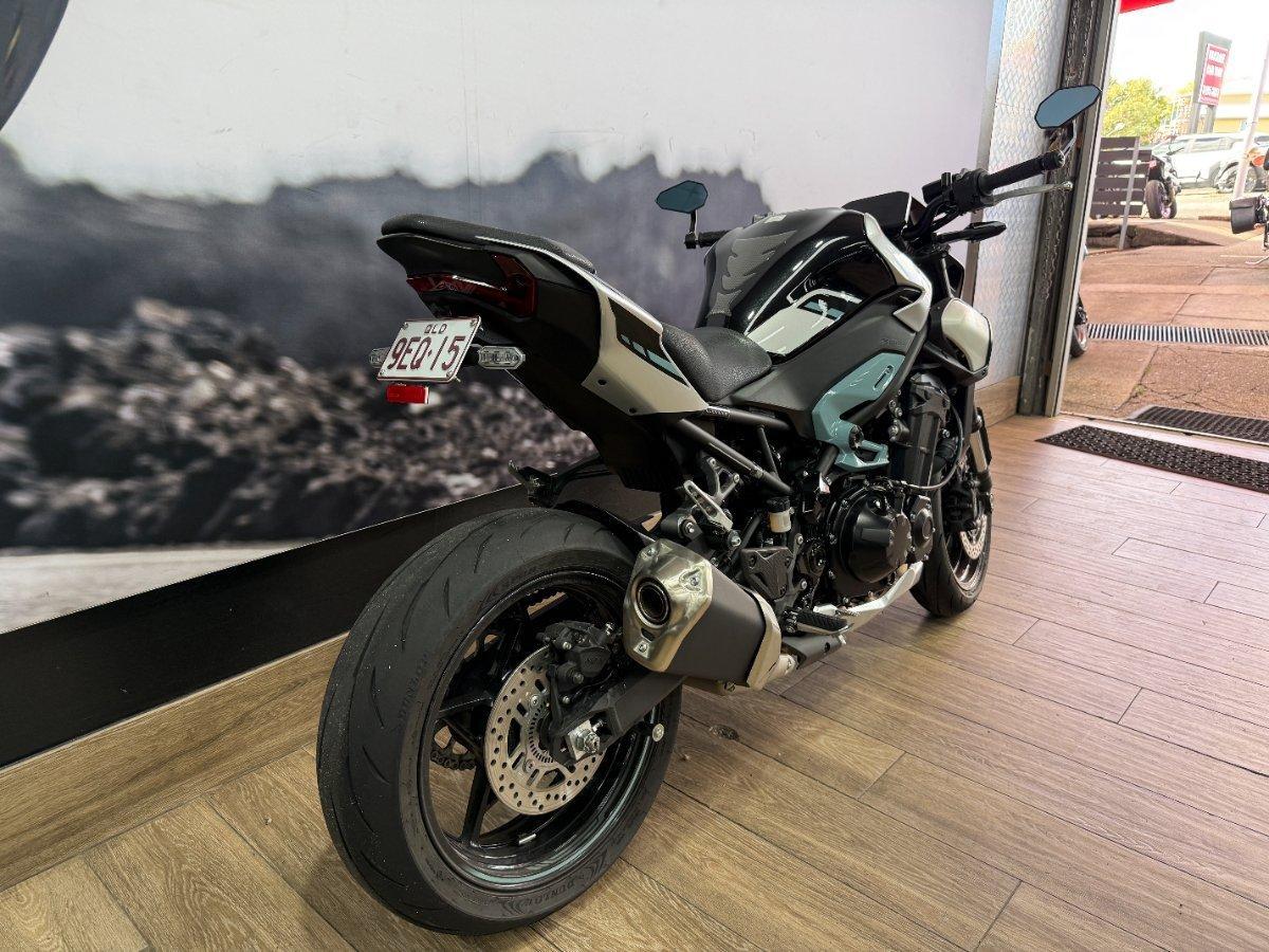 2025 KAWASAKI Z900 (ZR900) SPORTS