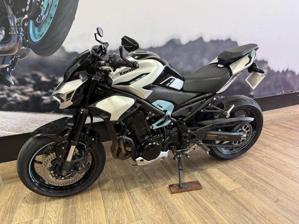 2025 KAWASAKI Z900 (ZR900) SPORTS