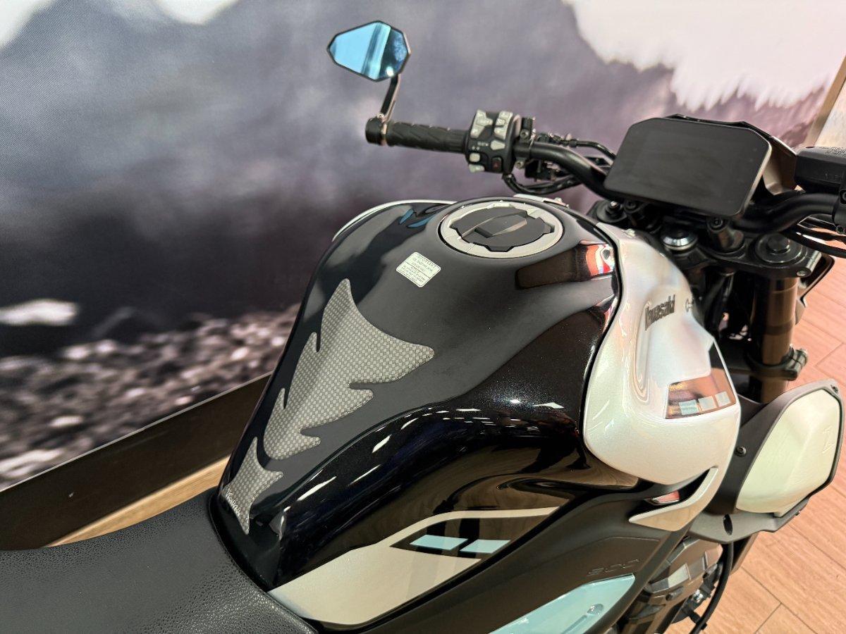 2025 KAWASAKI Z900 (ZR900) SPORTS
