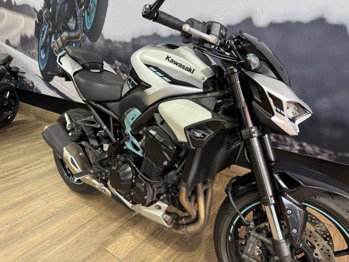 2025 KAWASAKI Z900 (ZR900) SPORTS