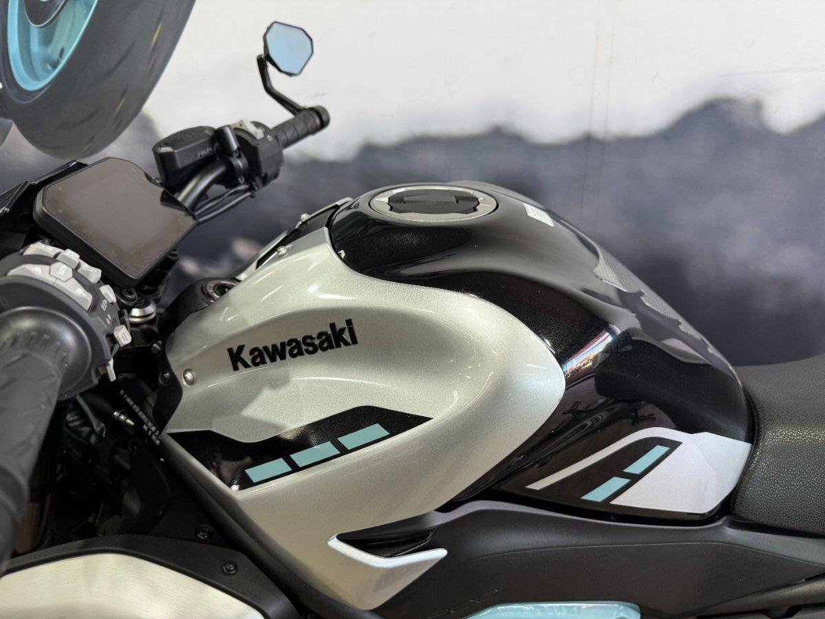 2025 KAWASAKI Z900 (ZR900) SPORTS