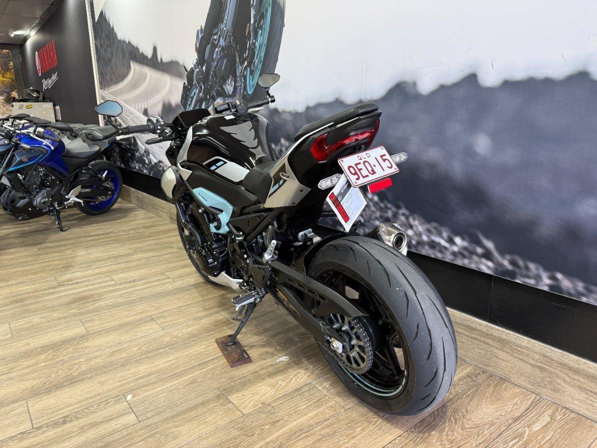 2025 KAWASAKI Z900 (ZR900) SPORTS