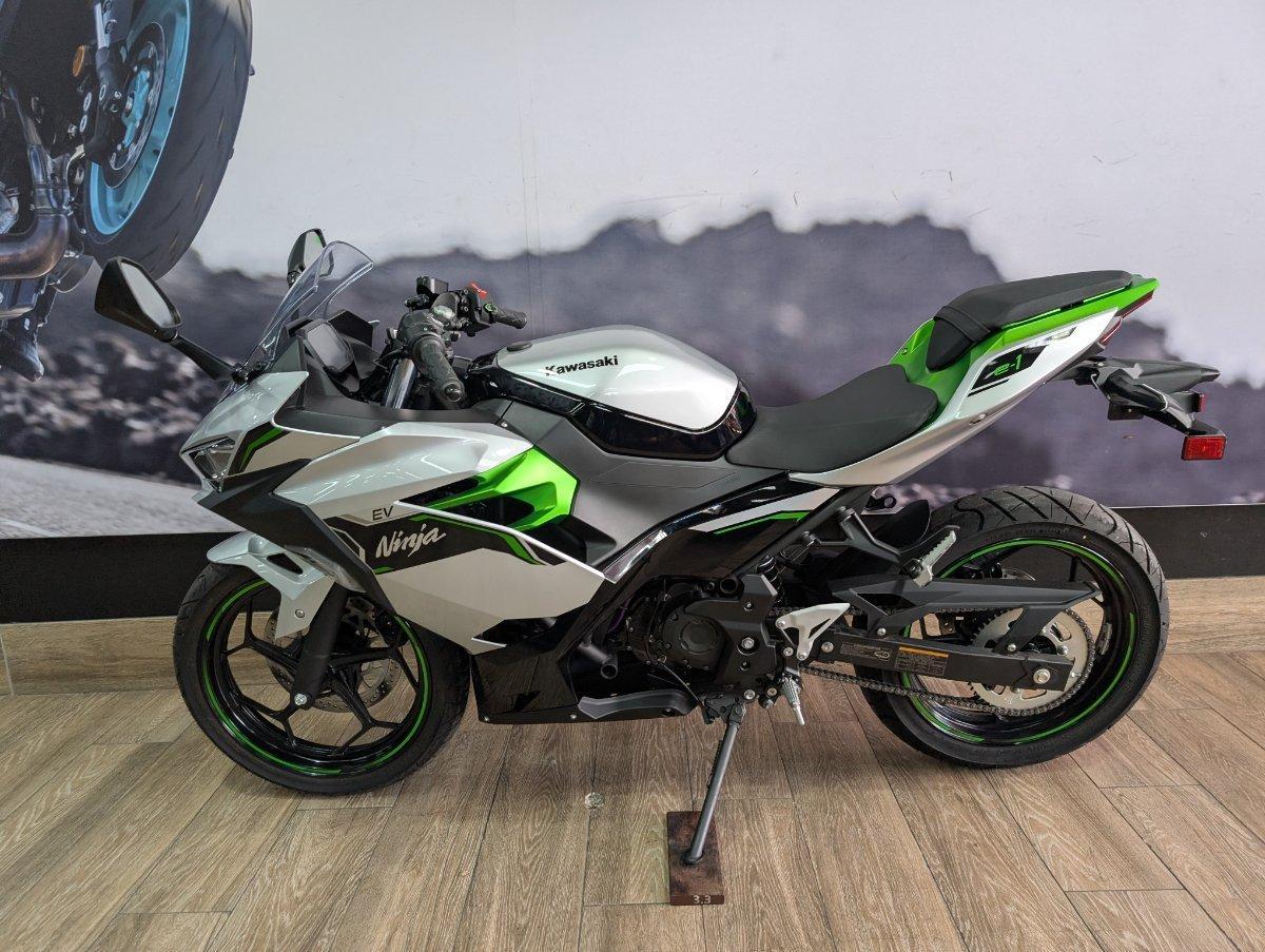 2025 KAWASAKI NINJA e-1 SPORTS