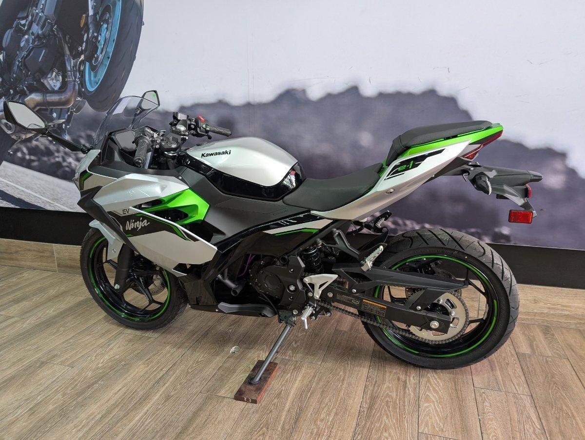 2025 KAWASAKI NINJA e-1 SPORTS