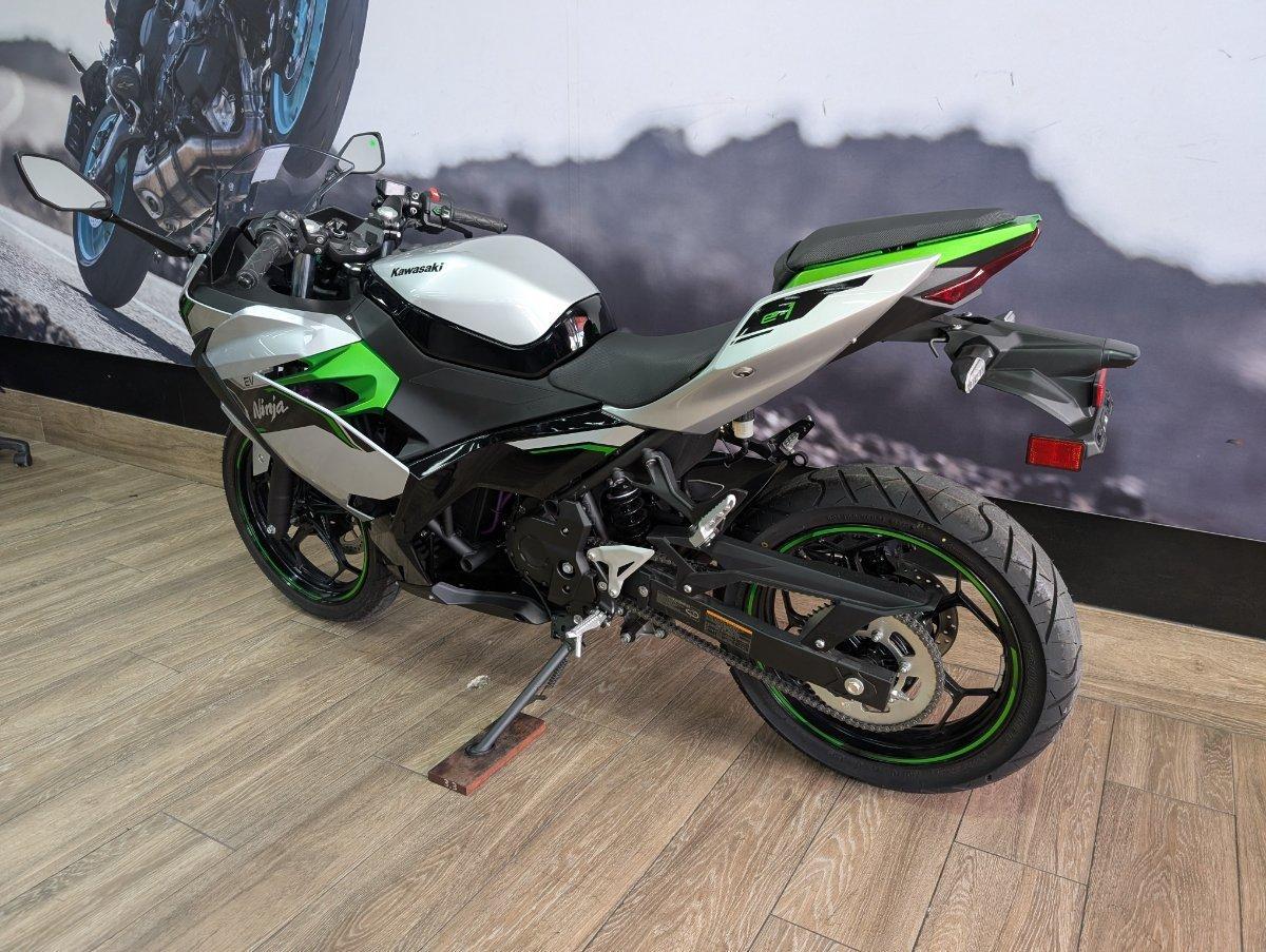 2025 KAWASAKI NINJA e-1 SPORTS