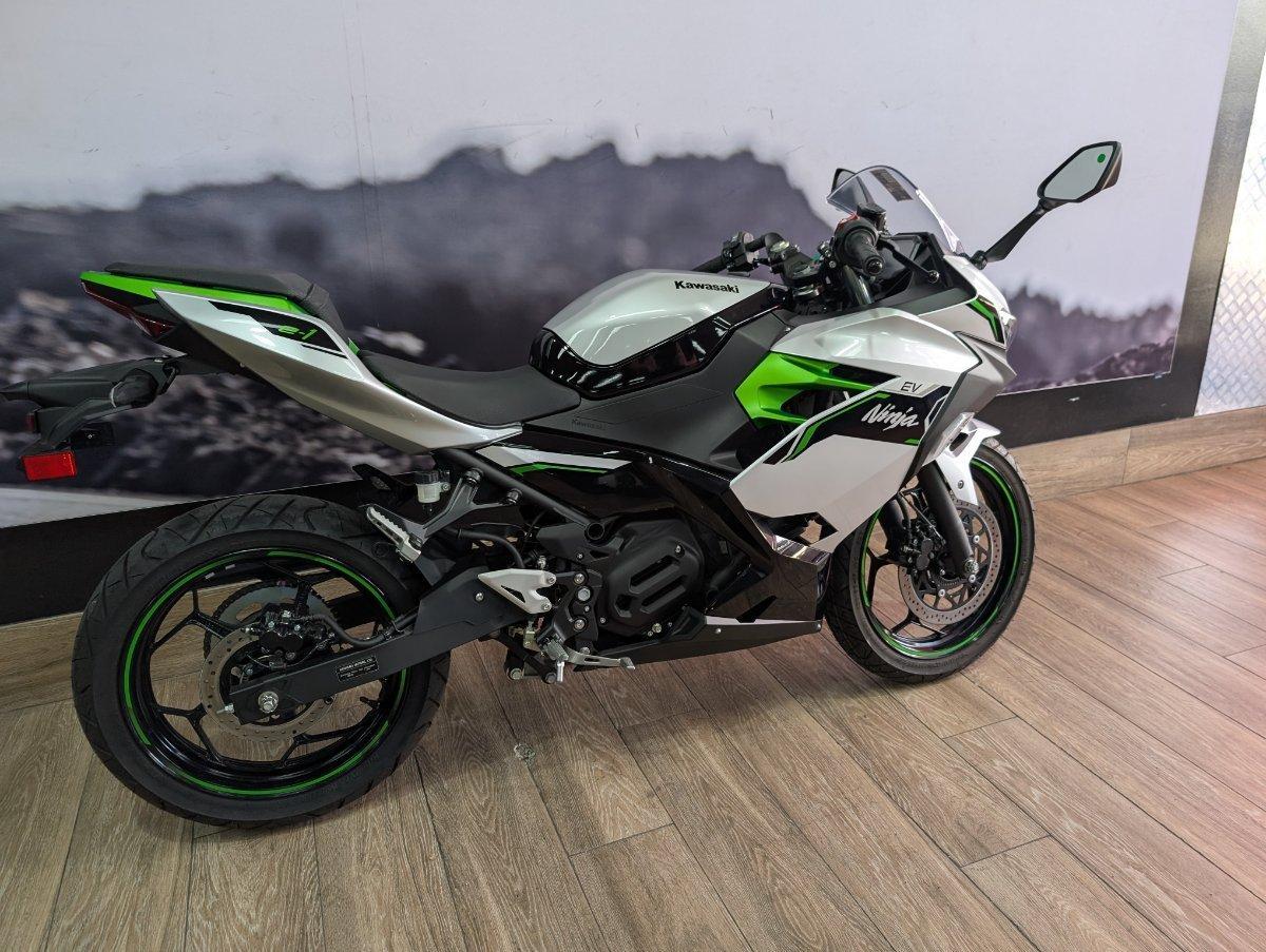 2025 KAWASAKI NINJA e-1 SPORTS