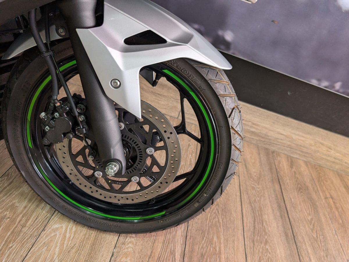 2025 KAWASAKI NINJA e-1 SPORTS