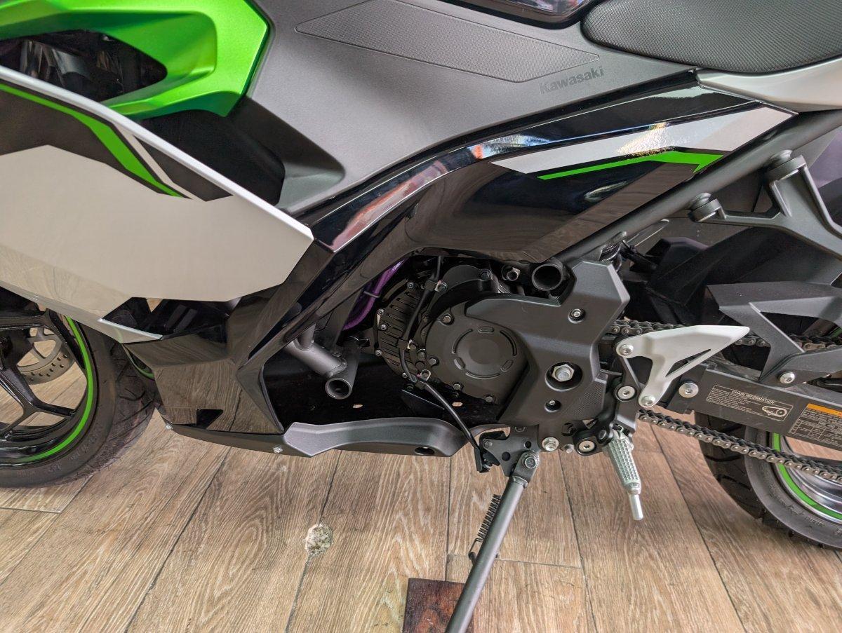 2025 KAWASAKI NINJA e-1 SPORTS