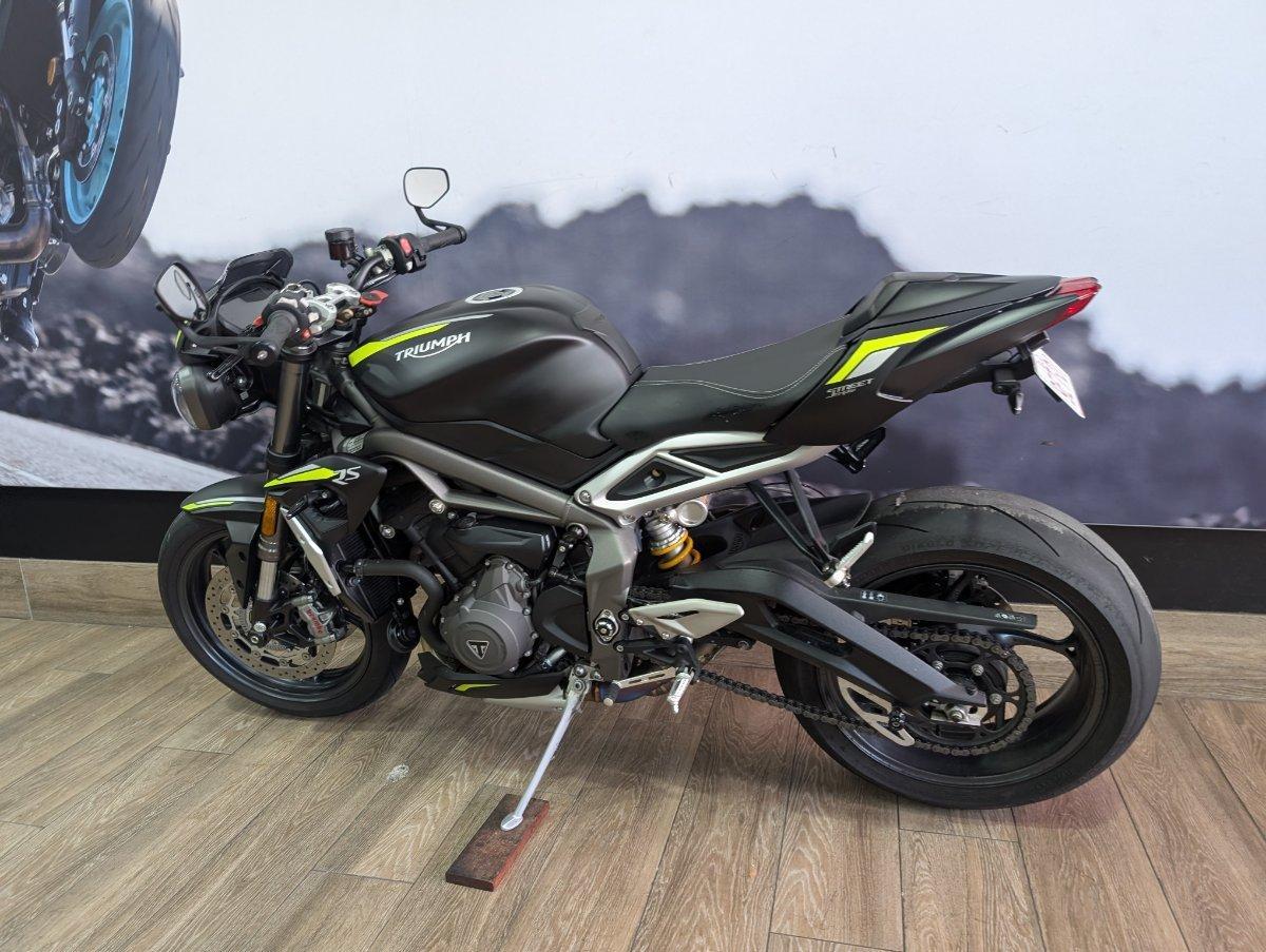 2022 TRIUMPH STREET TRIPLE RS ROAD