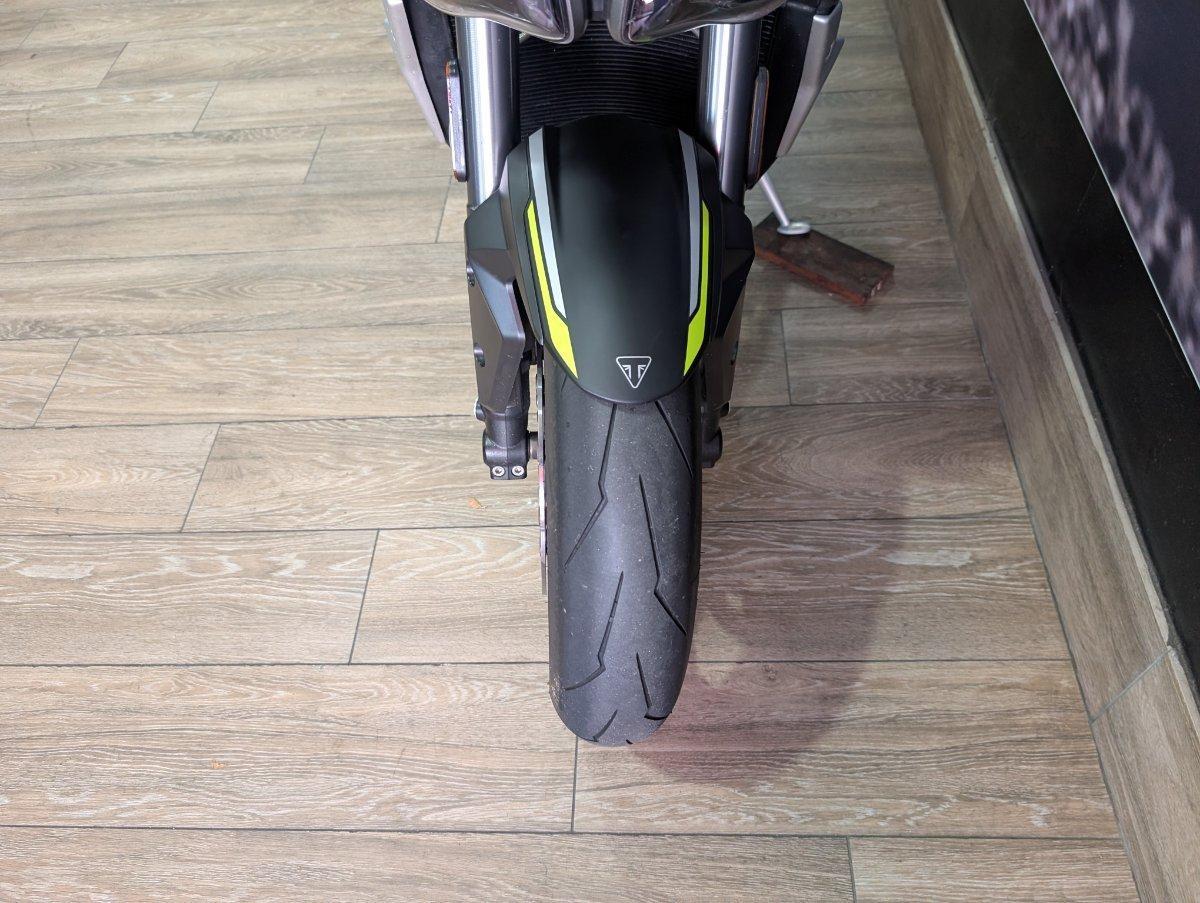 2022 TRIUMPH STREET TRIPLE RS ROAD