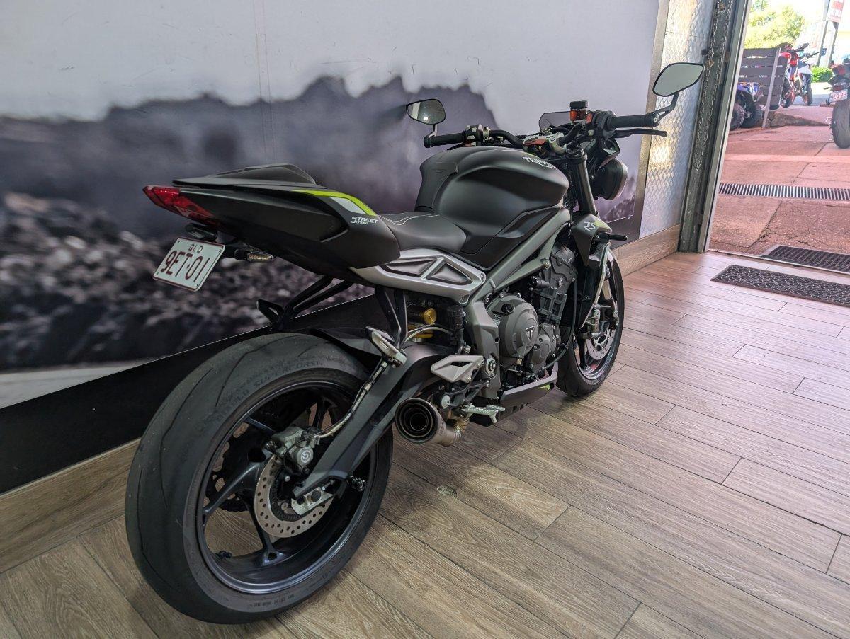 2022 TRIUMPH STREET TRIPLE RS ROAD