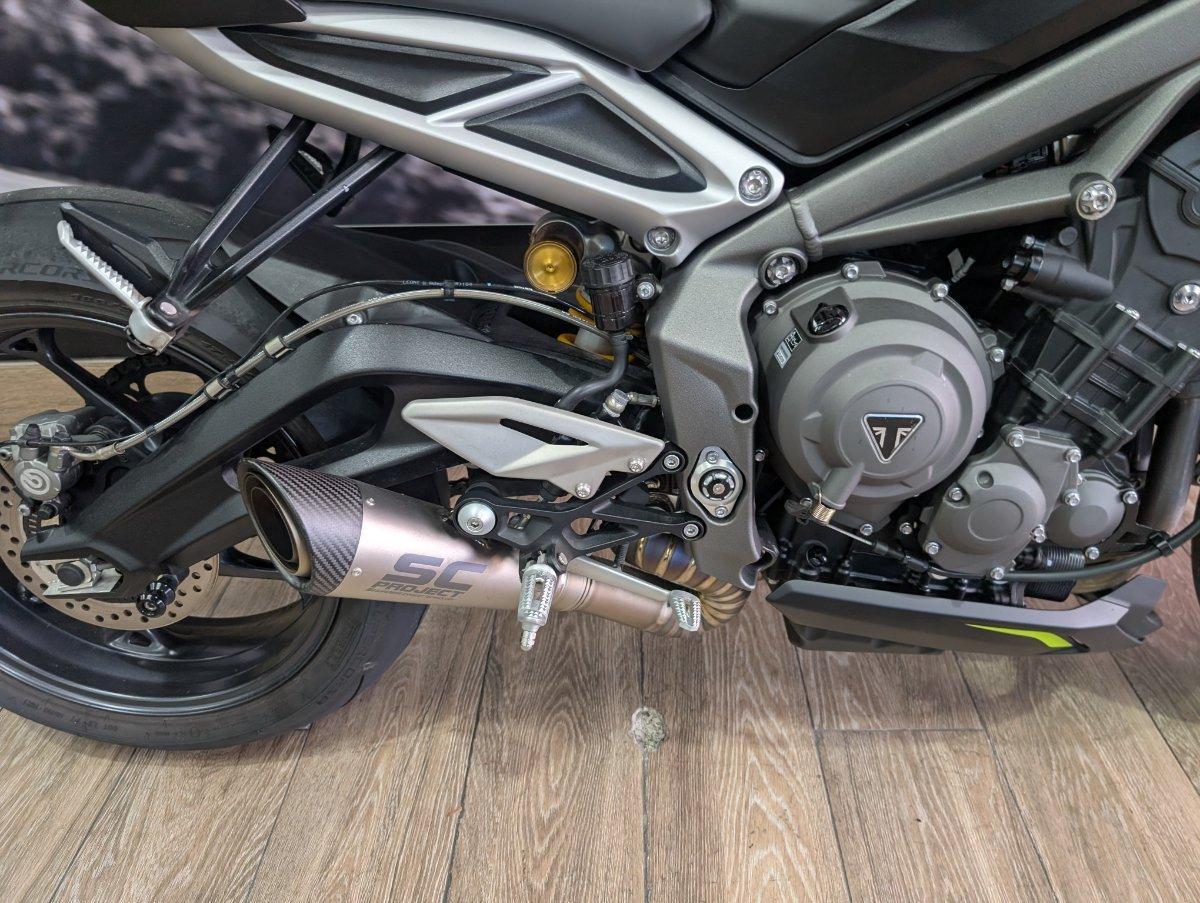 2022 TRIUMPH STREET TRIPLE RS ROAD