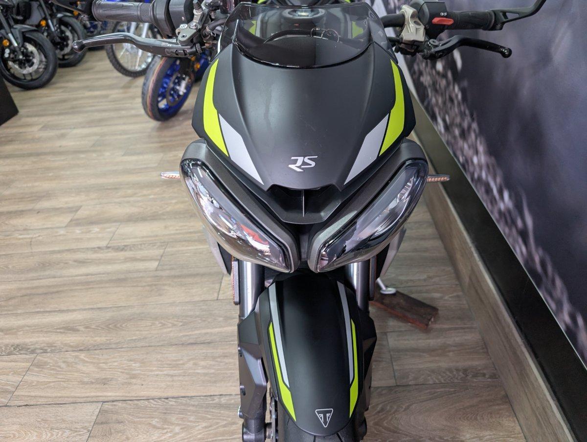 2022 TRIUMPH STREET TRIPLE RS ROAD