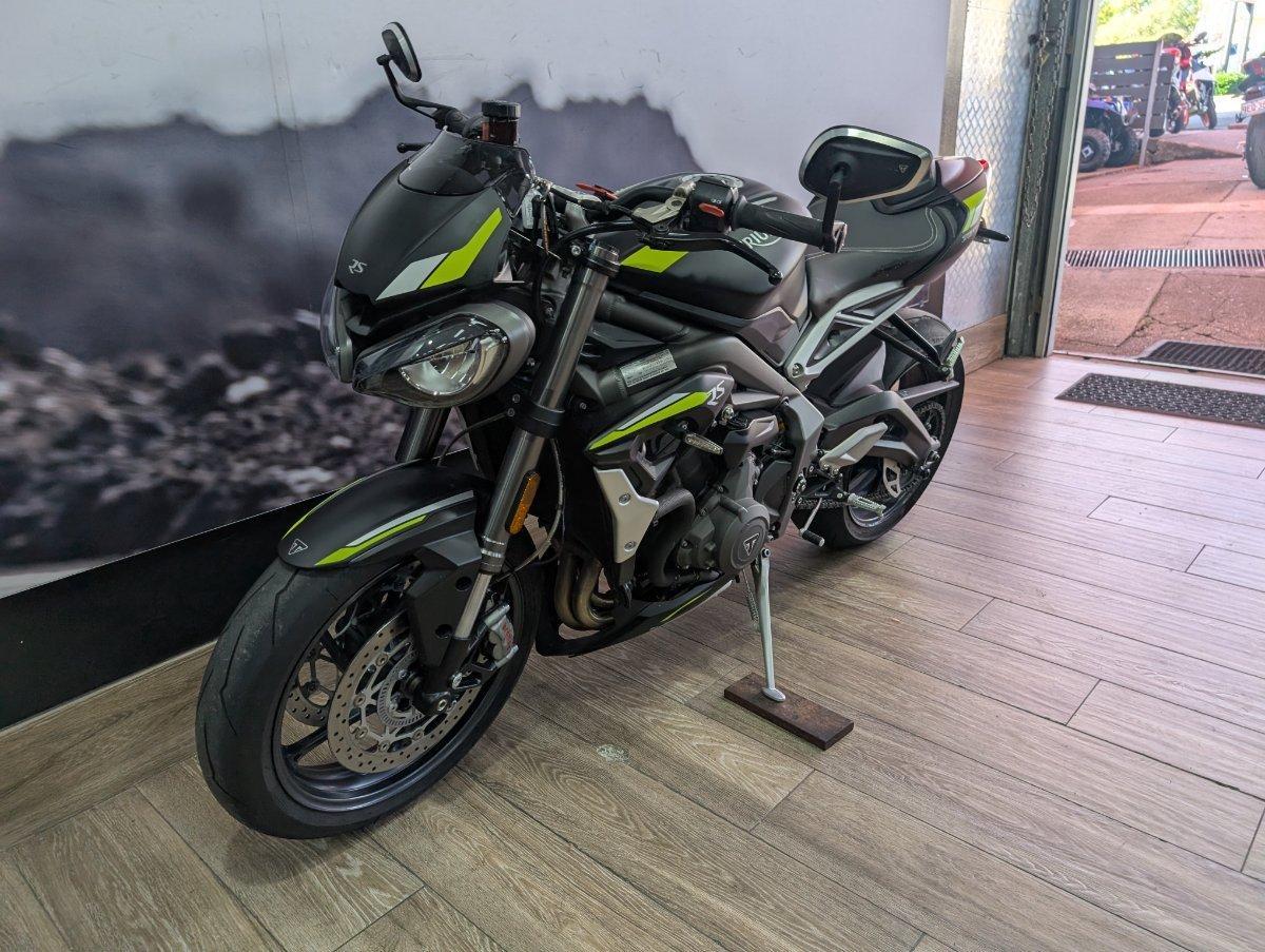 2022 TRIUMPH STREET TRIPLE RS ROAD