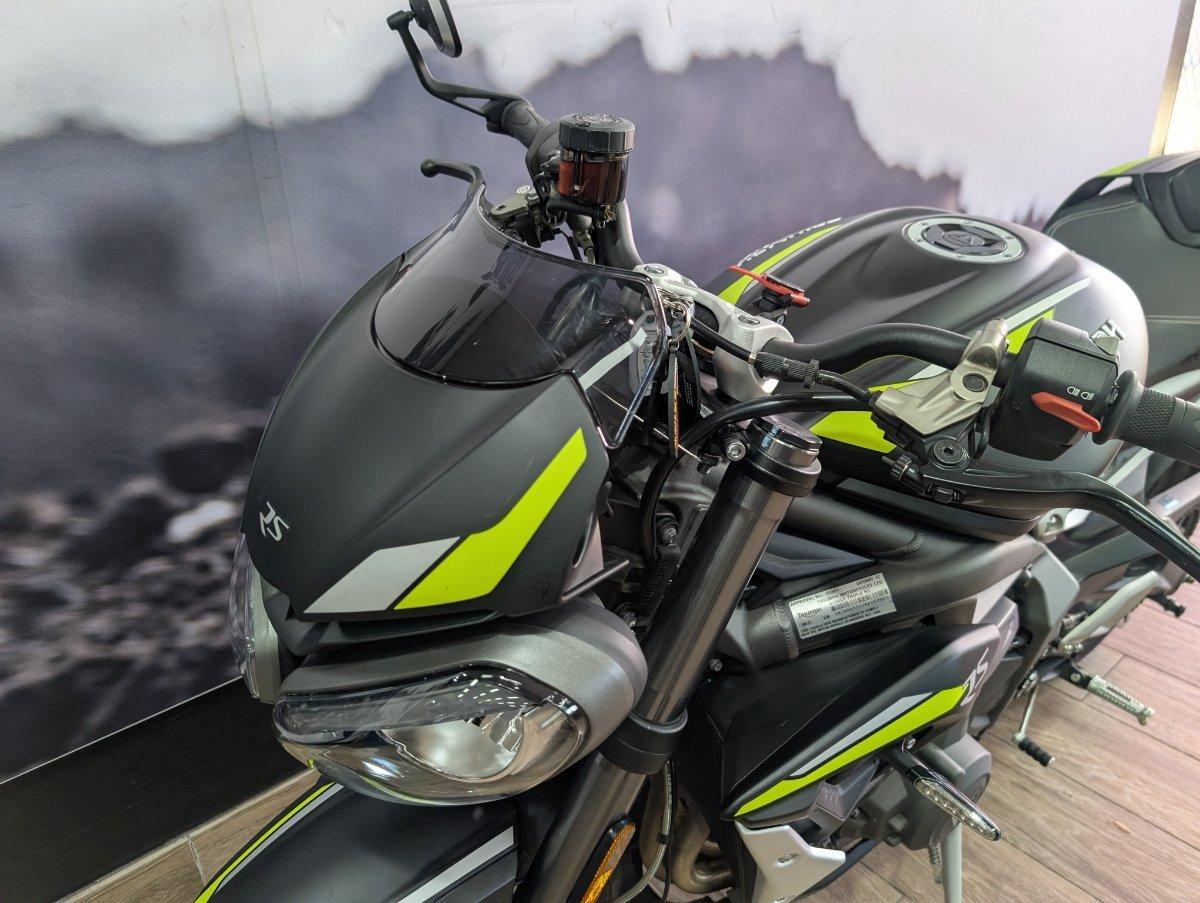 2022 TRIUMPH STREET TRIPLE RS ROAD