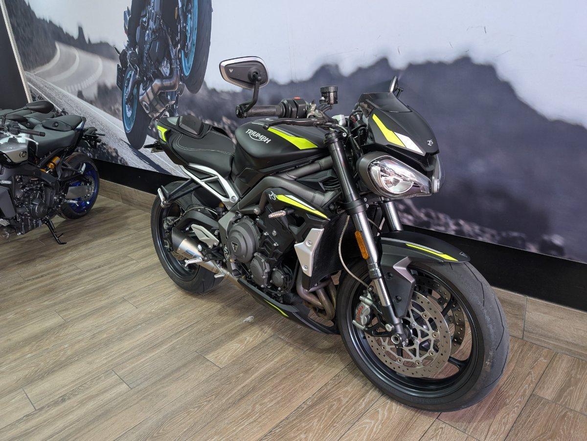 2022 TRIUMPH STREET TRIPLE RS ROAD