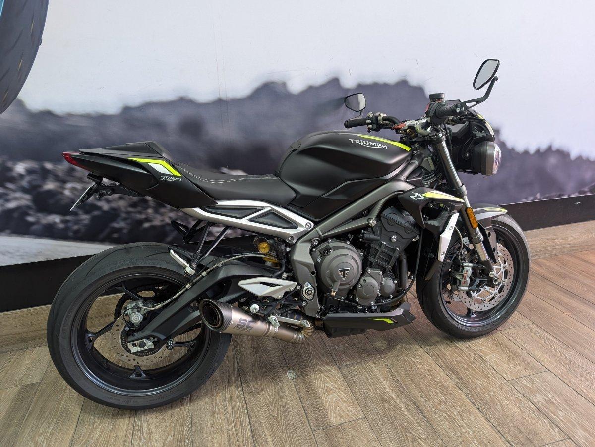 2022 TRIUMPH STREET TRIPLE RS ROAD