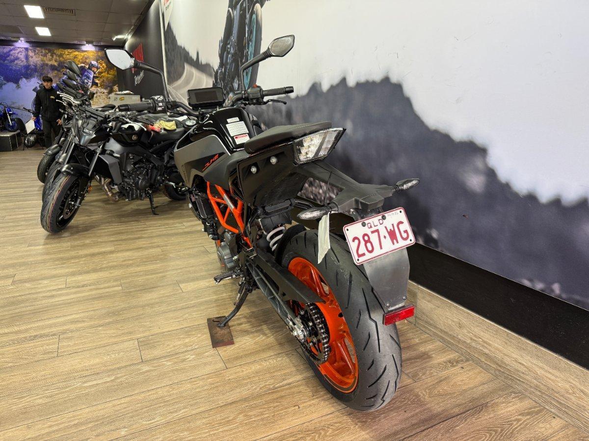 2021 KTM 390 DUKE ROAD